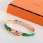 GlowHM KELLY GREEN BRACELET