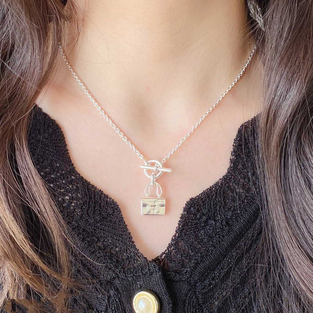 GlowCONSTANCE PEDANT SILVER NECKLACE