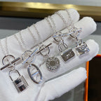 GlowCONSTANCE PEDANT SILVER NECKLACE