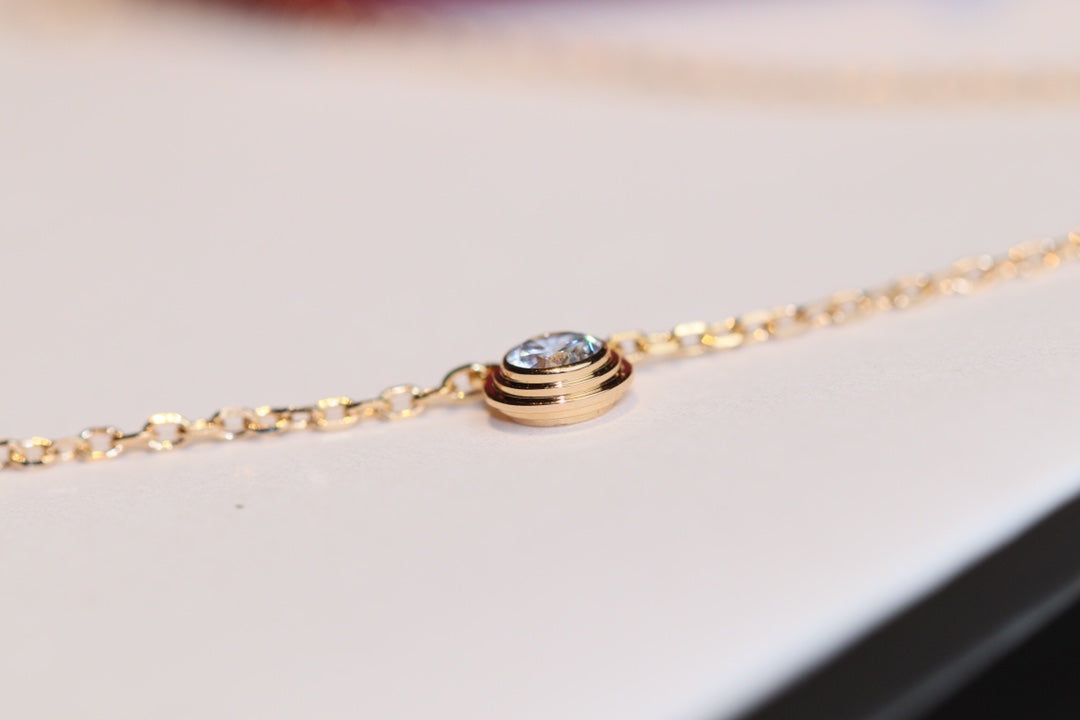 GlowDAMOUR DIAMOND NECKLACE