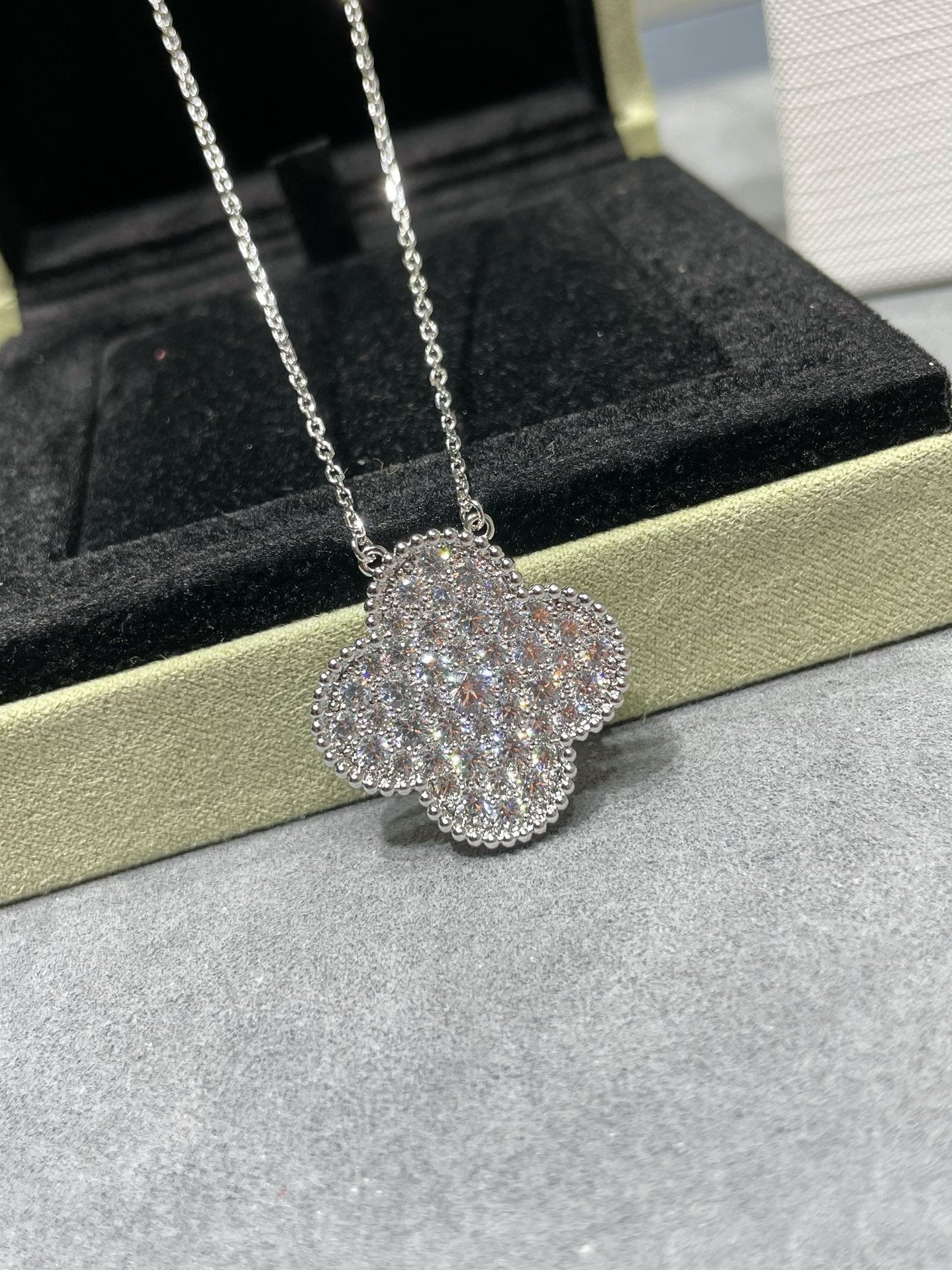 GlowCLOVER 25MM LARGE PENDANT DIAMOND PAVED SILVER NECKLACE