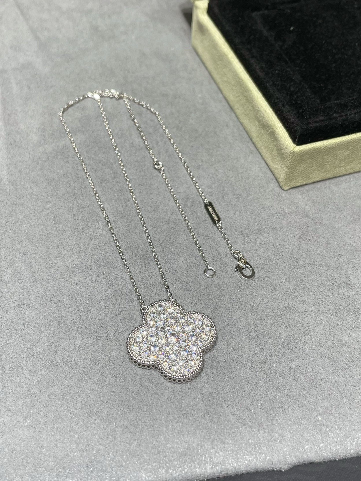 GlowCLOVER 25MM LARGE PENDANT DIAMOND PAVED SILVER NECKLACE
