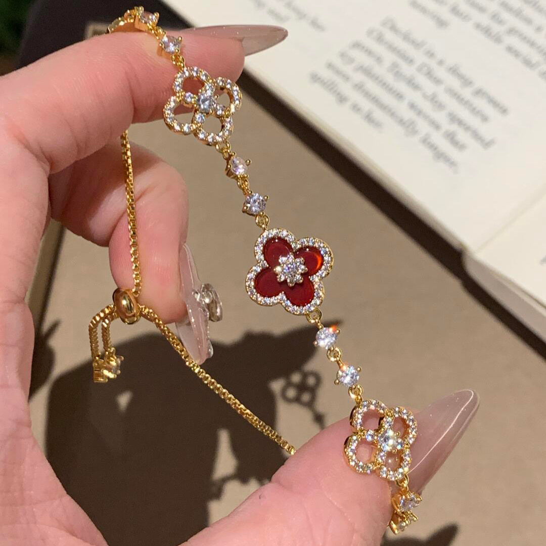 GlowCLOVER 5 MOTIF PINK BLUE RED WHITE BRACELET