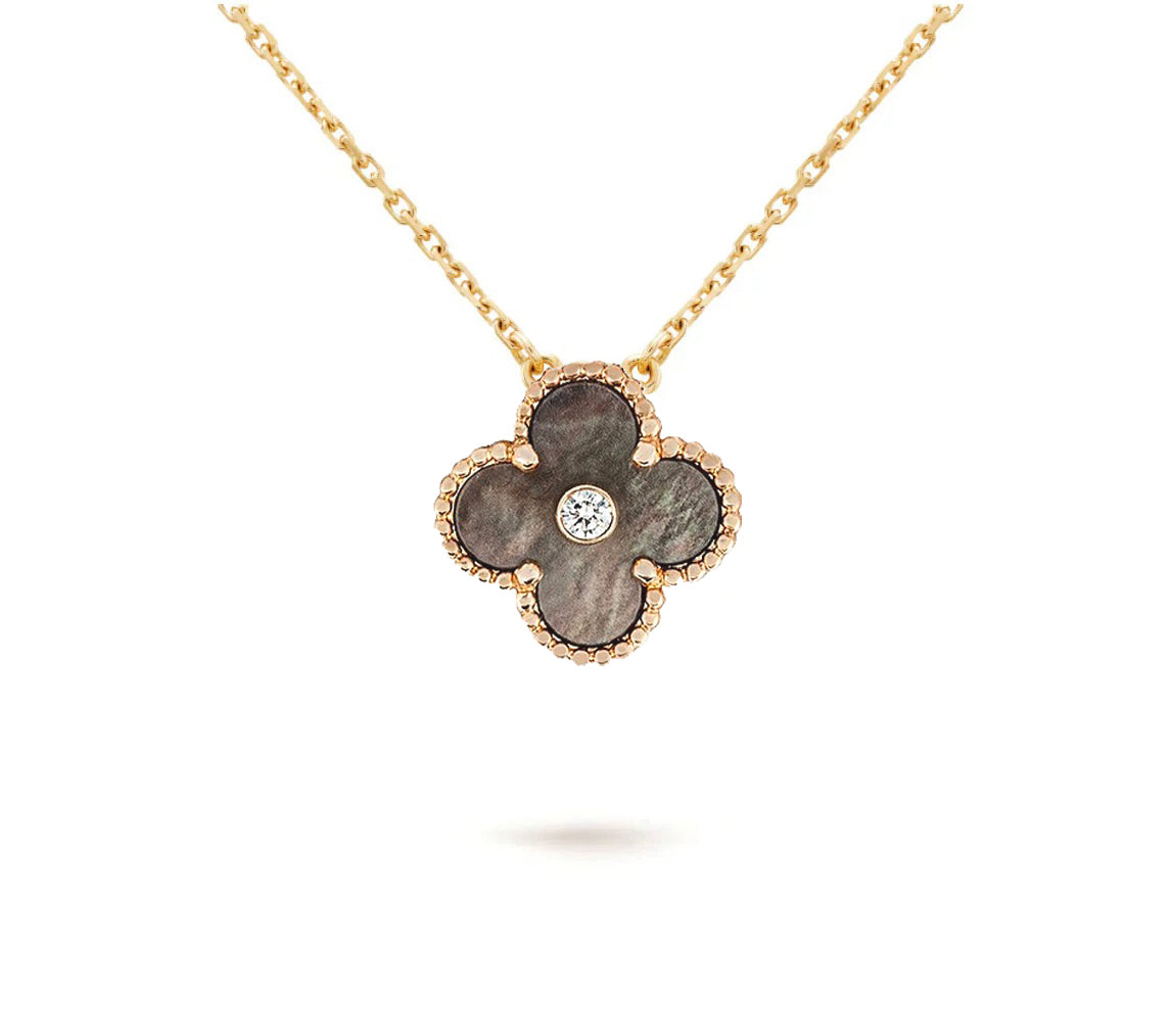 GlowCHRISTMAS LIMITED EDITION NECKLACE COLLECTION