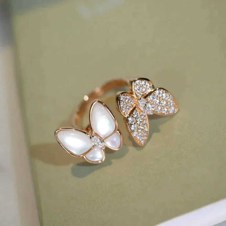 GlowTWIN BUTTERFLY DIAMOND MOP RING