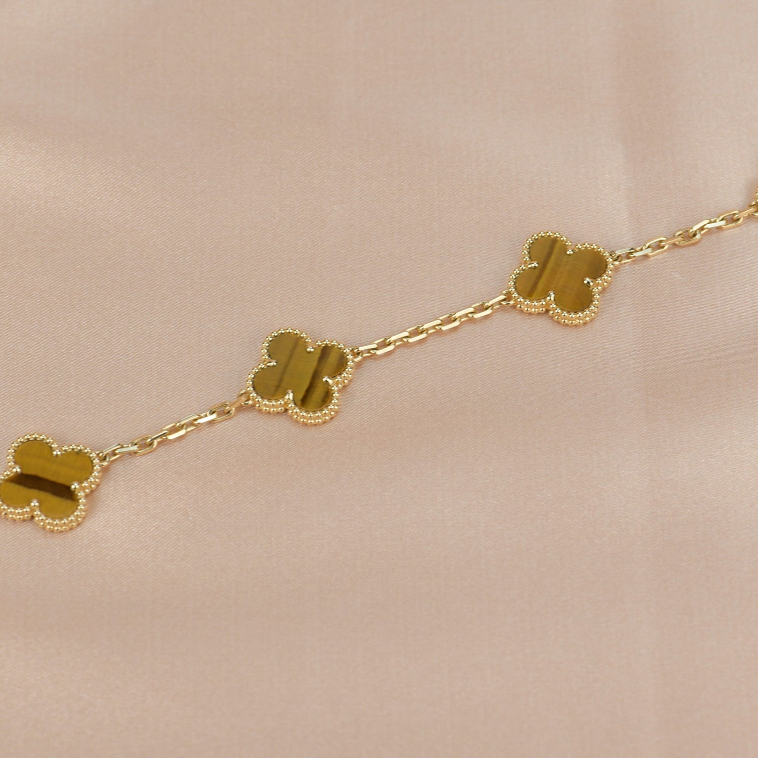 GlowCLOVER  5 MOTIFS TIGER EYE BRACELET