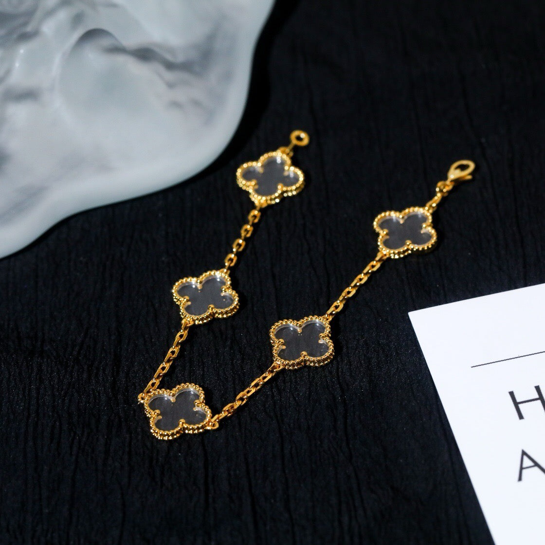 GlowCLOVER 5 MOTIF ROCK CRYSTAL PINK GOLD BRACELET