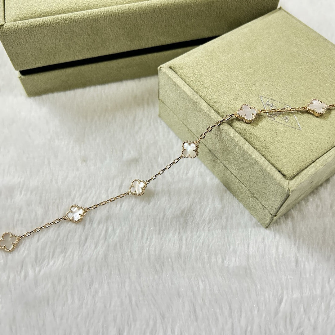 [Glow]CLOVER 6 MOTIF WHITE MOP BRACELET