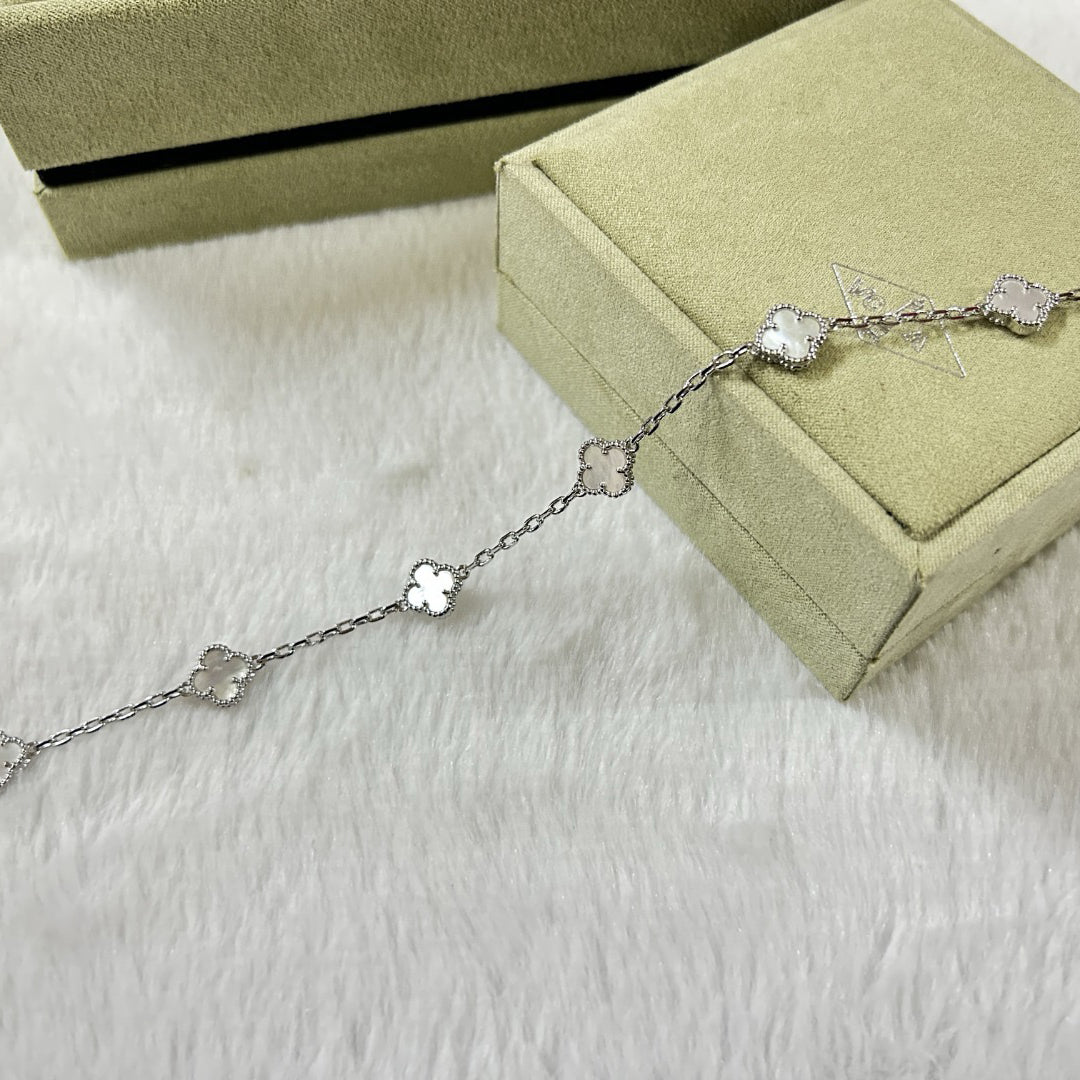 [Glow]CLOVER 6 MOTIF WHITE MOP BRACELET