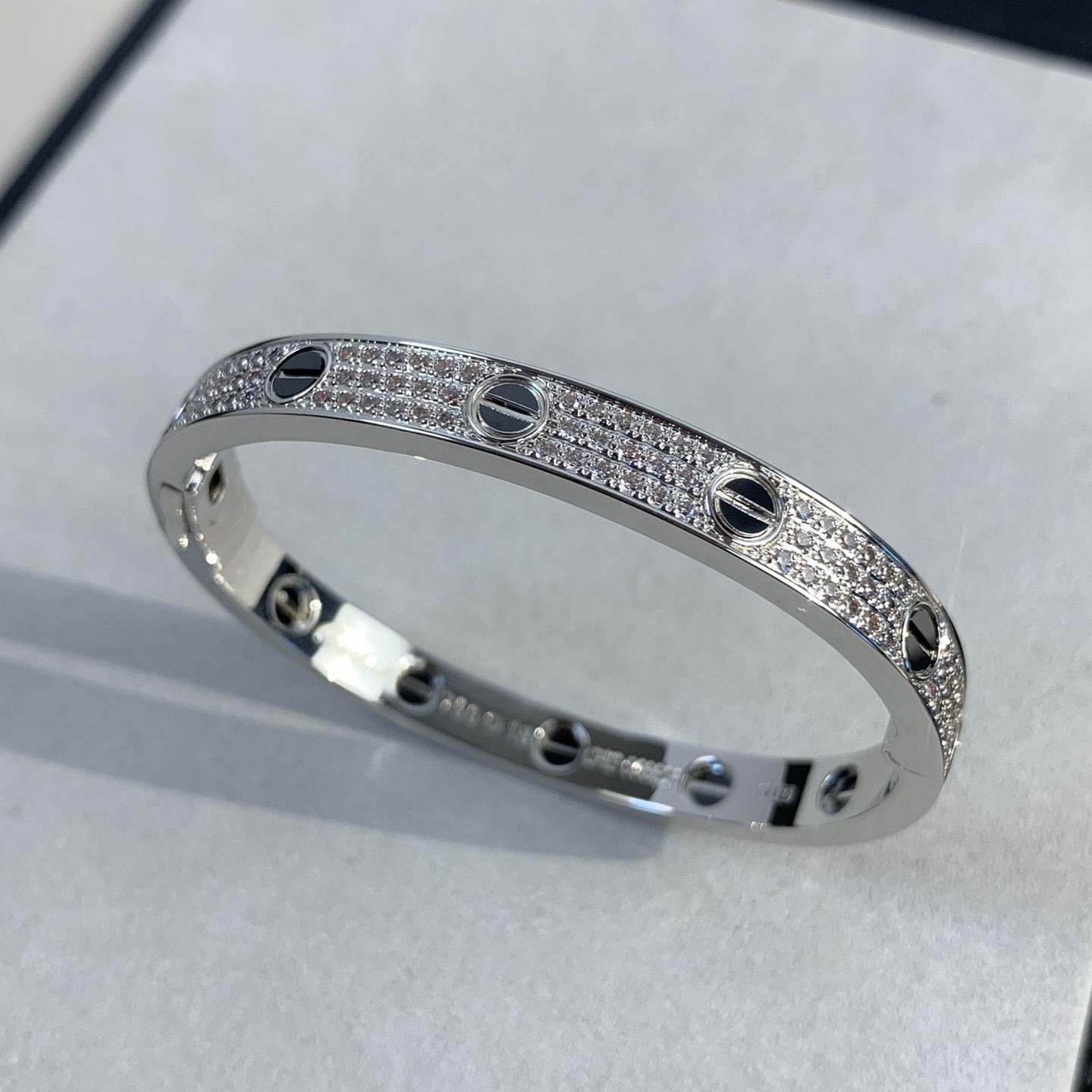 GlowLOVE BRACELET 6.1MM DIAMOND-PAVED CERAMIC