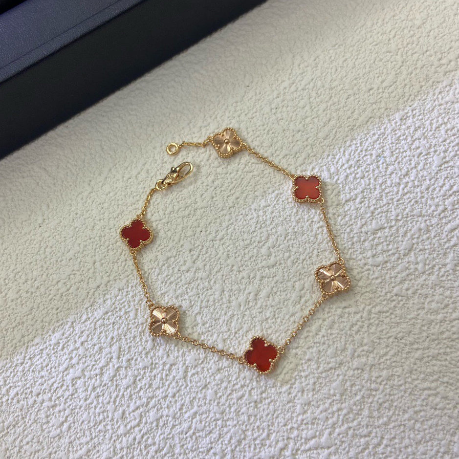 [Glow]CLOVER 6 MOTIF RED AGATE LASER BRACELET