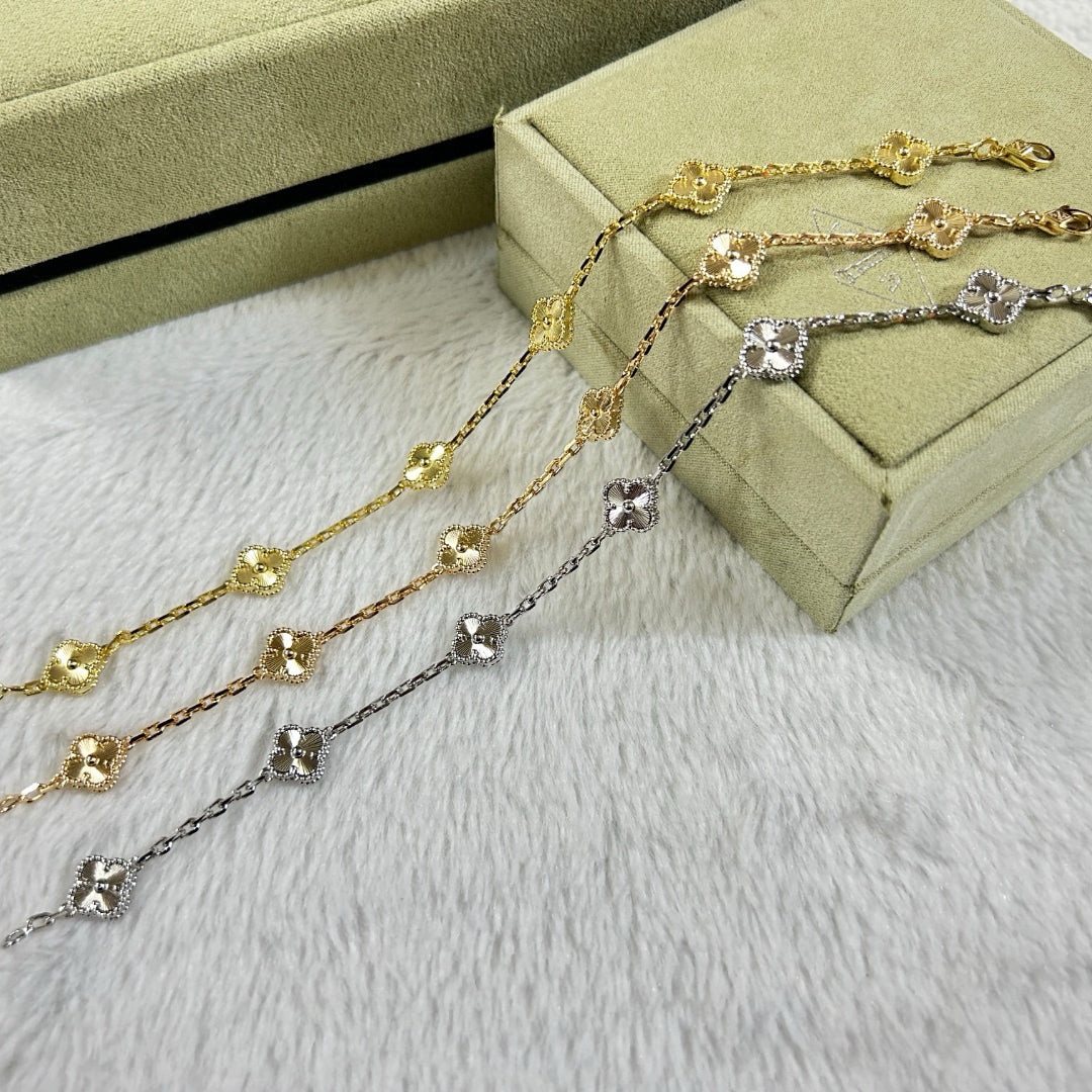 [Glow]CLOVER 6 MOTIF DIAMOND BRACELET