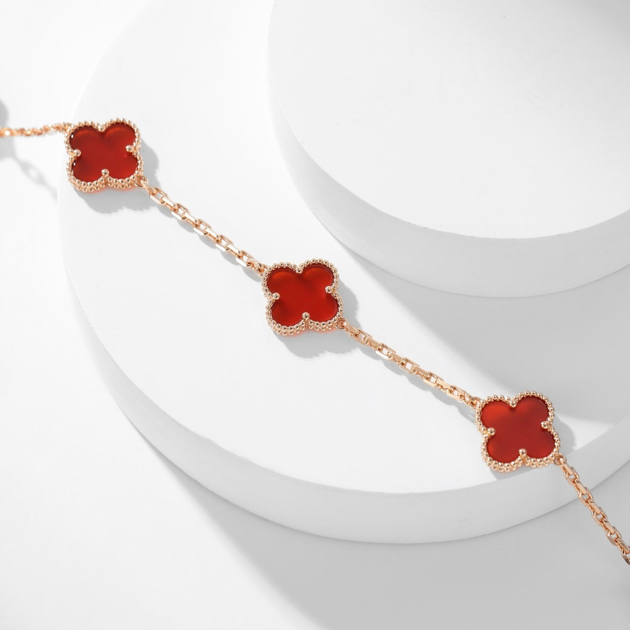 GlowCLOVER 10 MOTIFS CARNELIAN NECKLACE
