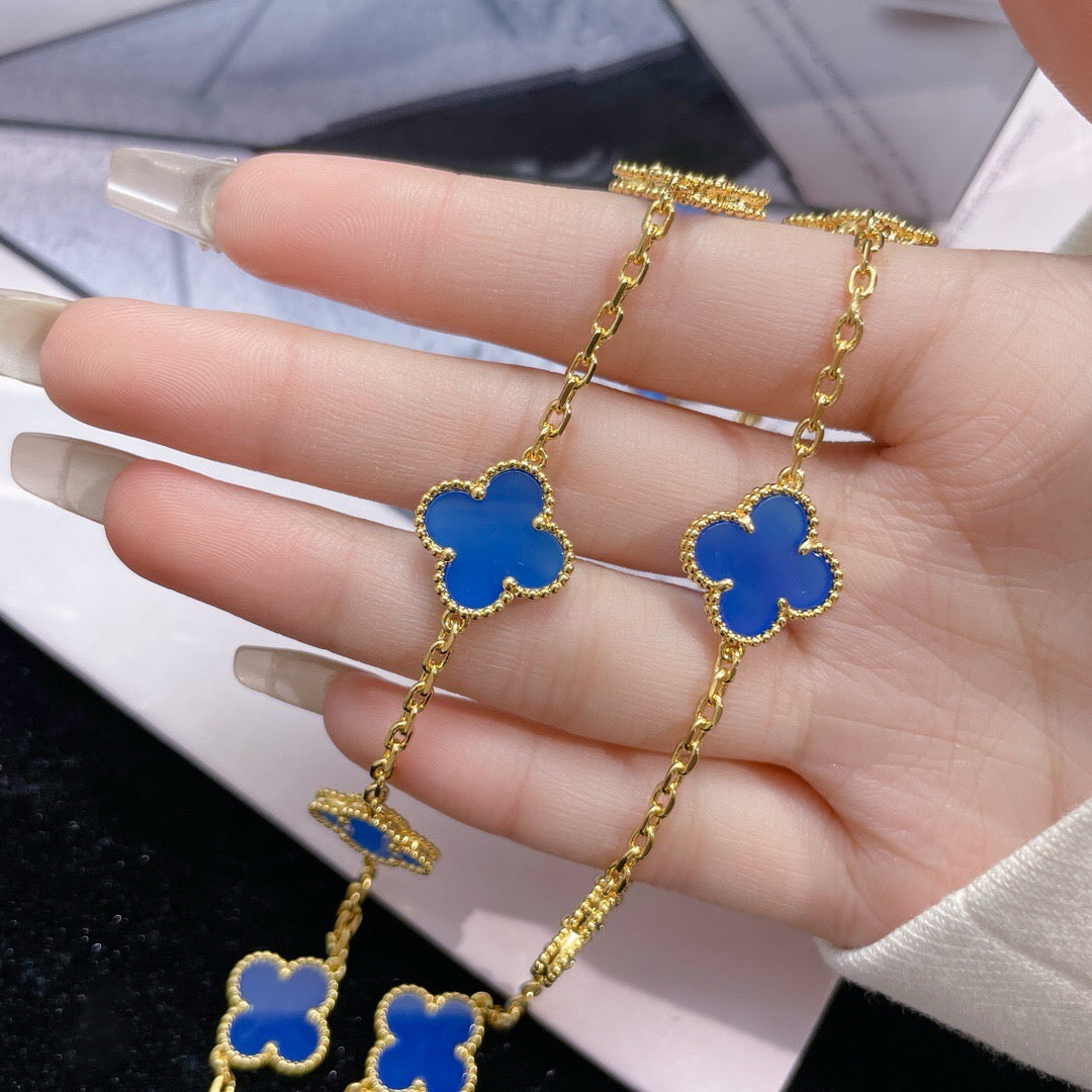 GlowCLOVER 10 MOTIFS BLUE AGATE NECKLACE
