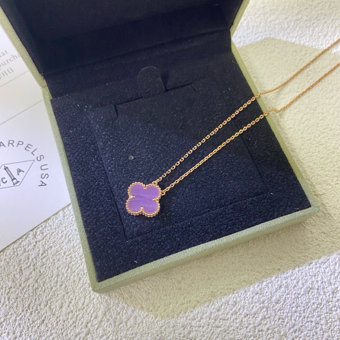 GlowCLOVER 15MM  PURPLE VIOLET NECKLACE