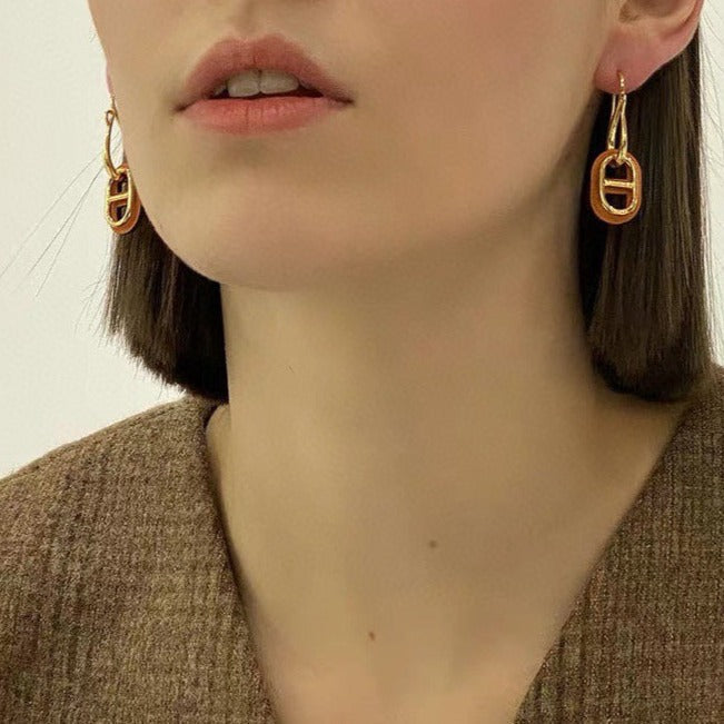 GlowHM O'MAILLON GOLD EARRINGS