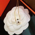 GlowH WHITE SQUARE GOLD NECKLACE