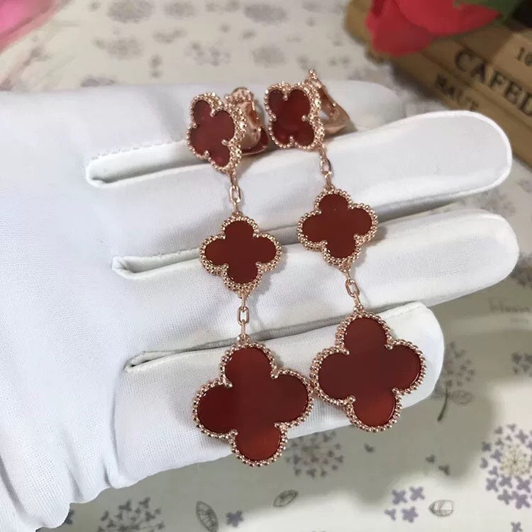 GlowCLOVER 3 MOTIF CARNELIAN DROP EARRINGS
