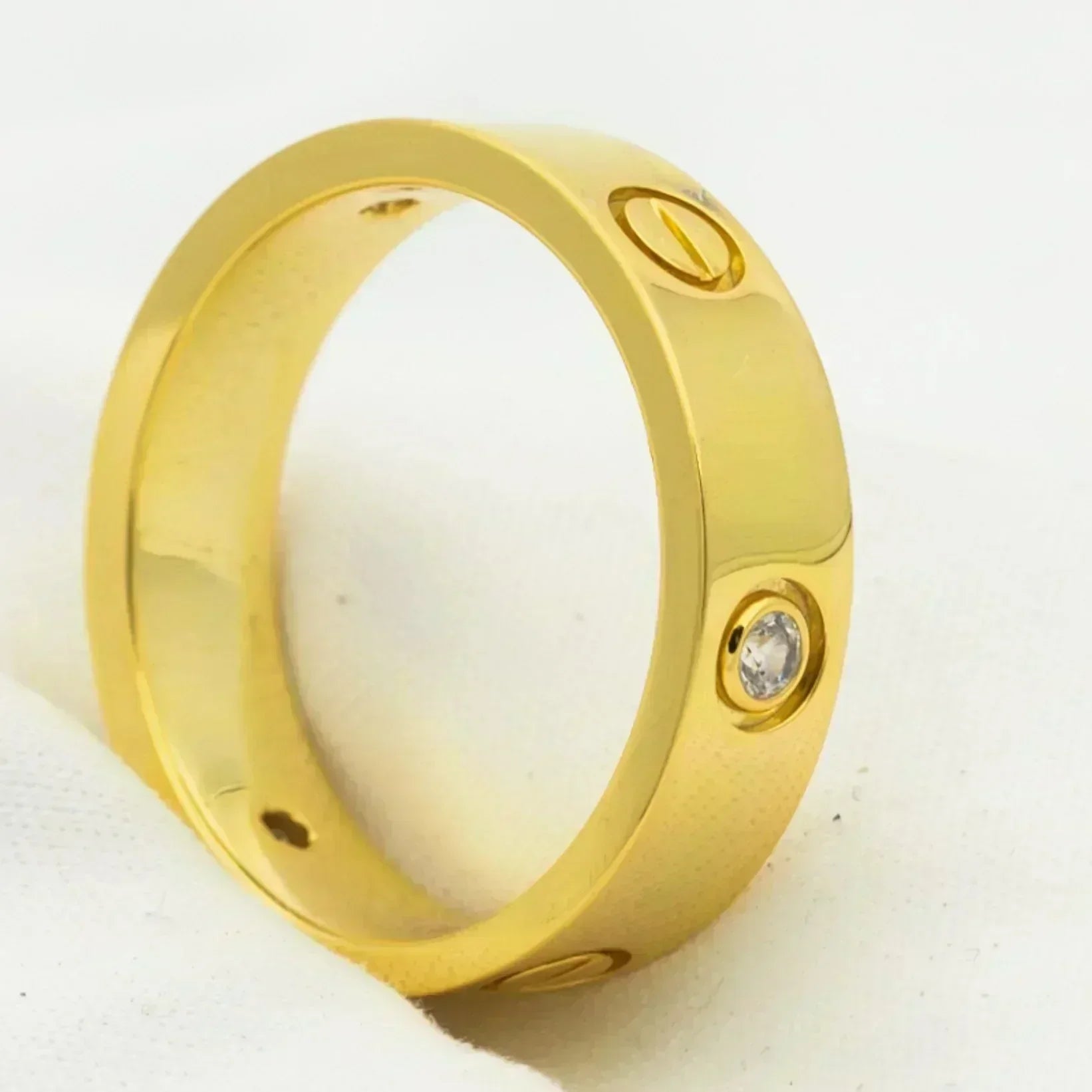 GlowLOVE RING 5.5MM 3 DIAMONDS GOLD