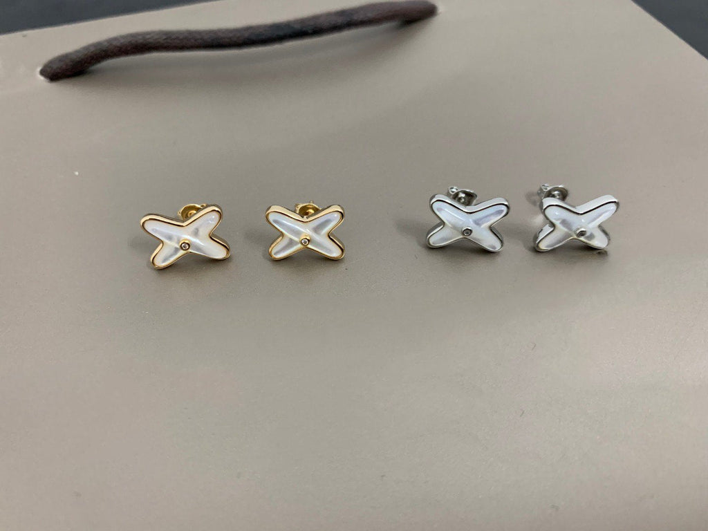 GlowJEUX DE WHITE MOP SILVER DIAMOND EARRINGS