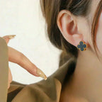 GlowCLOVER MEDIUM 1 MOTIFS  ONYX STUD EARRINGS