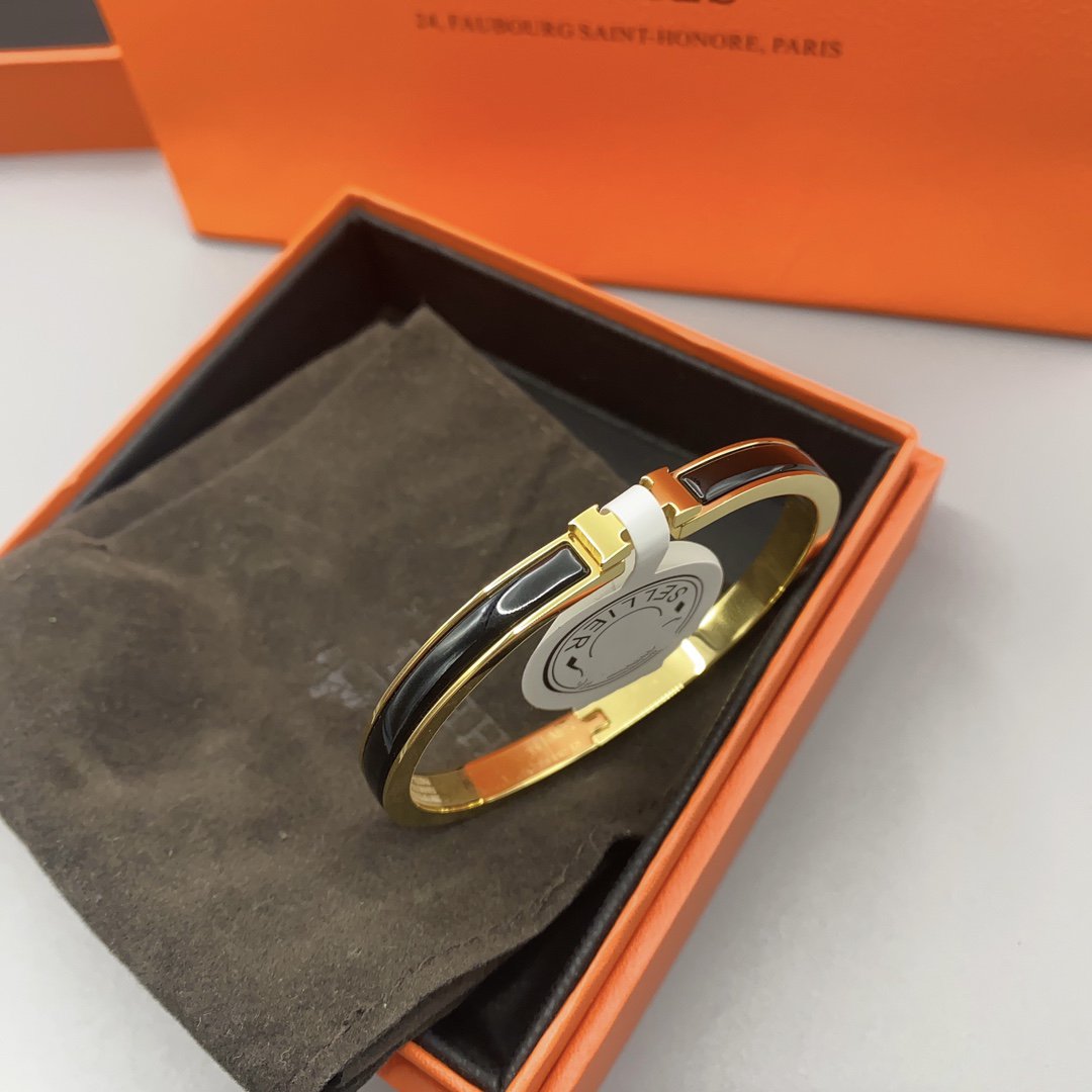 GlowCLASSIC HM CLIC BLACK 8MM ENAMEL BRACELET