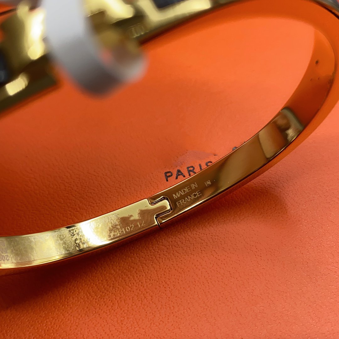 GlowCLASSIC HM CLIC BLACK 8MM ENAMEL BRACELET