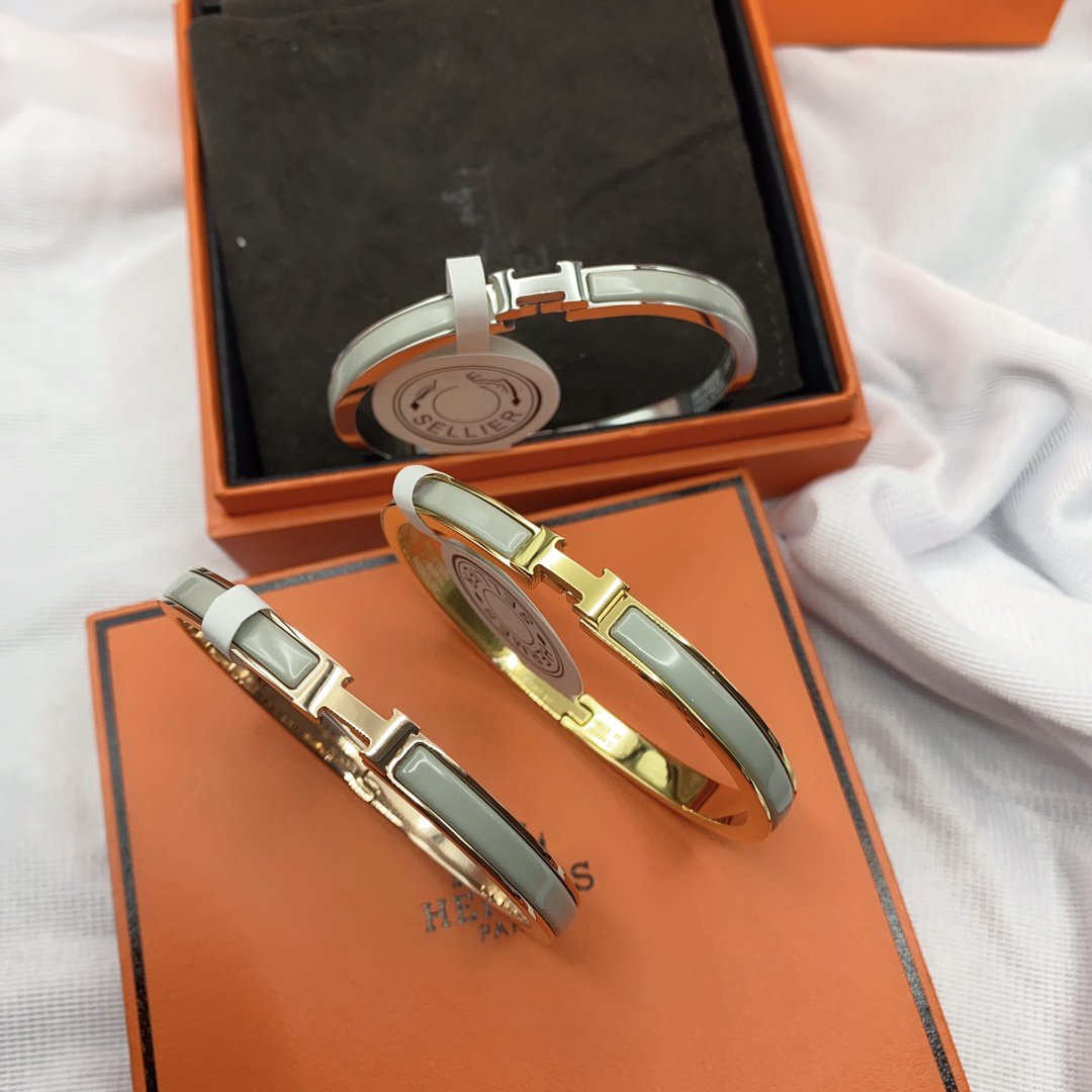 GlowCLASSIC HM CLIC GREEN 8MM ENAMEL BRACELET