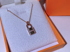 GlowHM ADVANCED NICHE LOCK HEAD NECKLACE DIAMONDS