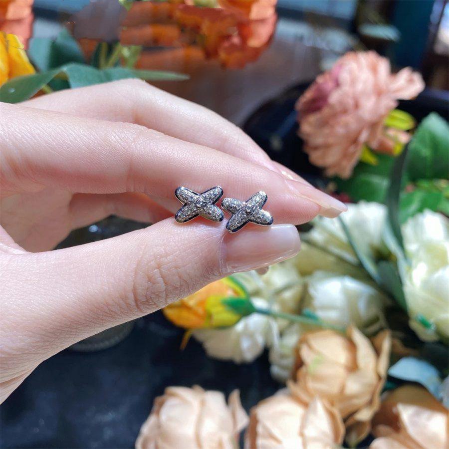 GlowJEUX DE SILVER DIAMOND EARRINGS