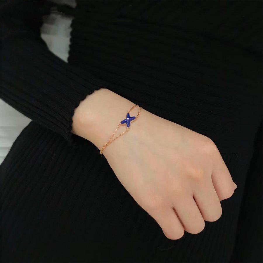 GlowHollow Design Four-Leaf Clover Flower Shape Ring