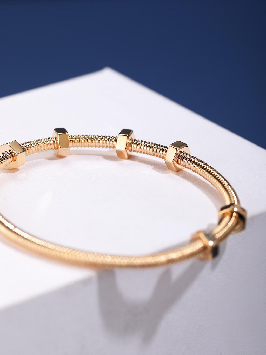 [Glow]CT THREADED BRACELET