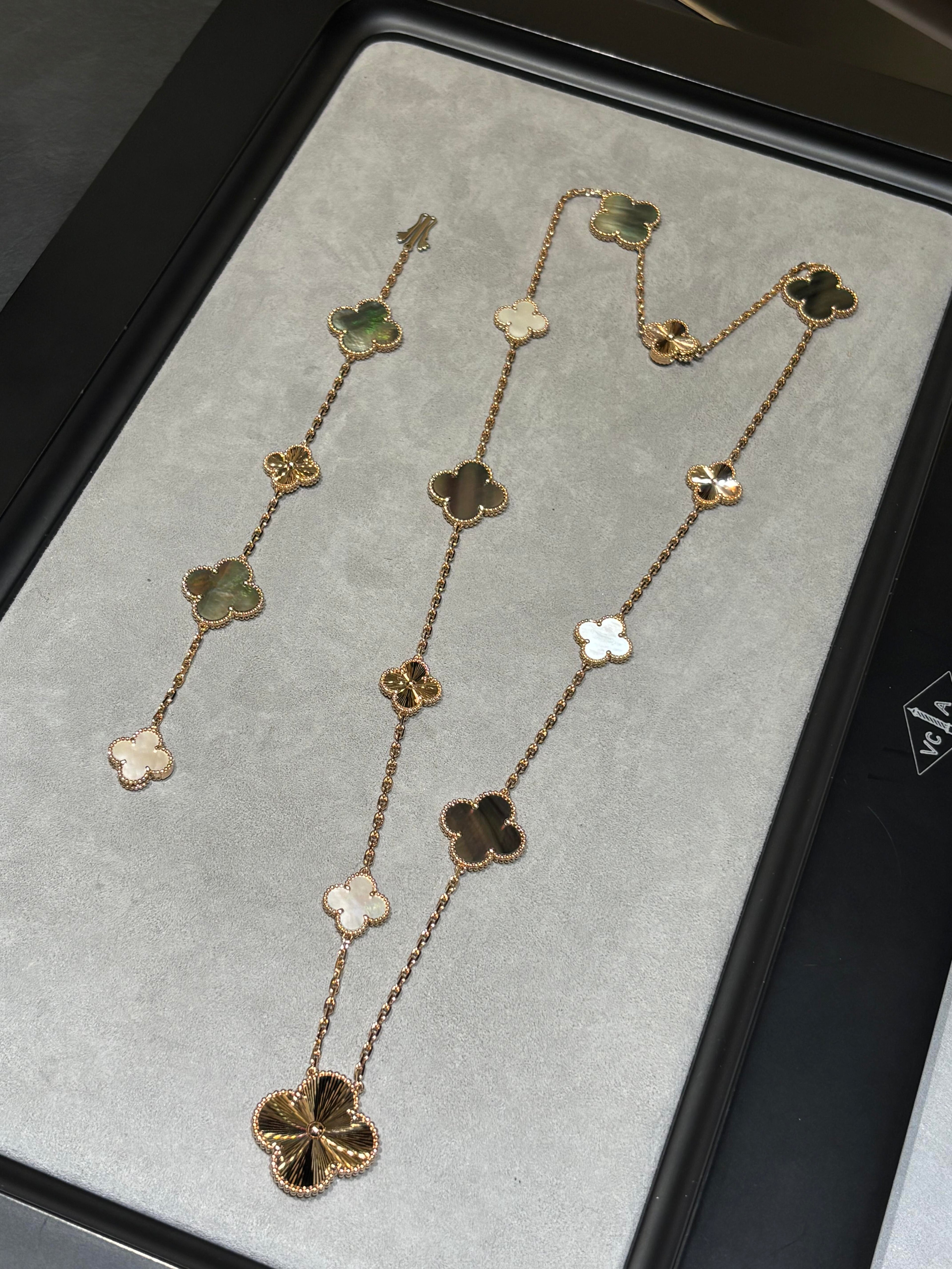 [Glow] 25 NEW CLOVER 15 MOTIFS GRAY MOTHER-OF-PEARL