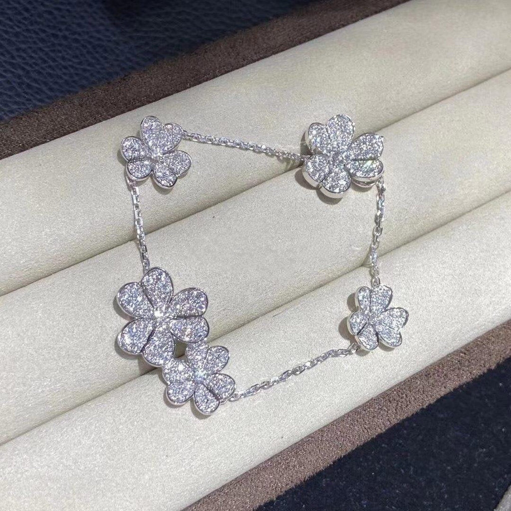 GlowFRIVOLE SILVER 5 FLOWERS BRACELET