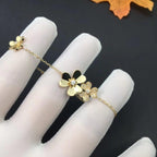 GlowFRIVOLE GOLD 5 FLOWERS BRACELET