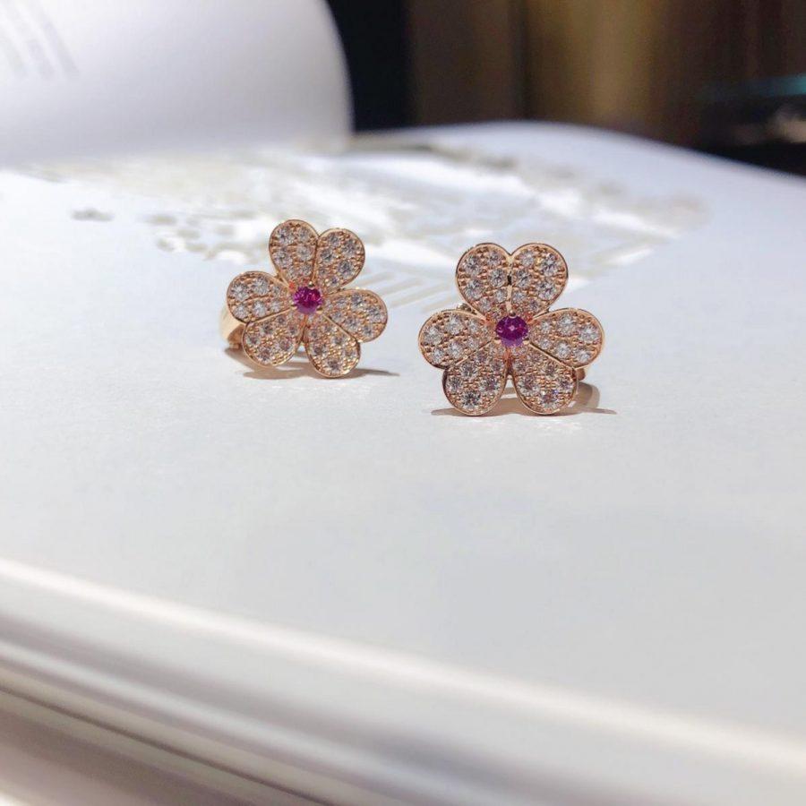 GlowFRIVOLE PINK GOLD FLOWER DIAMOND EARRINGS