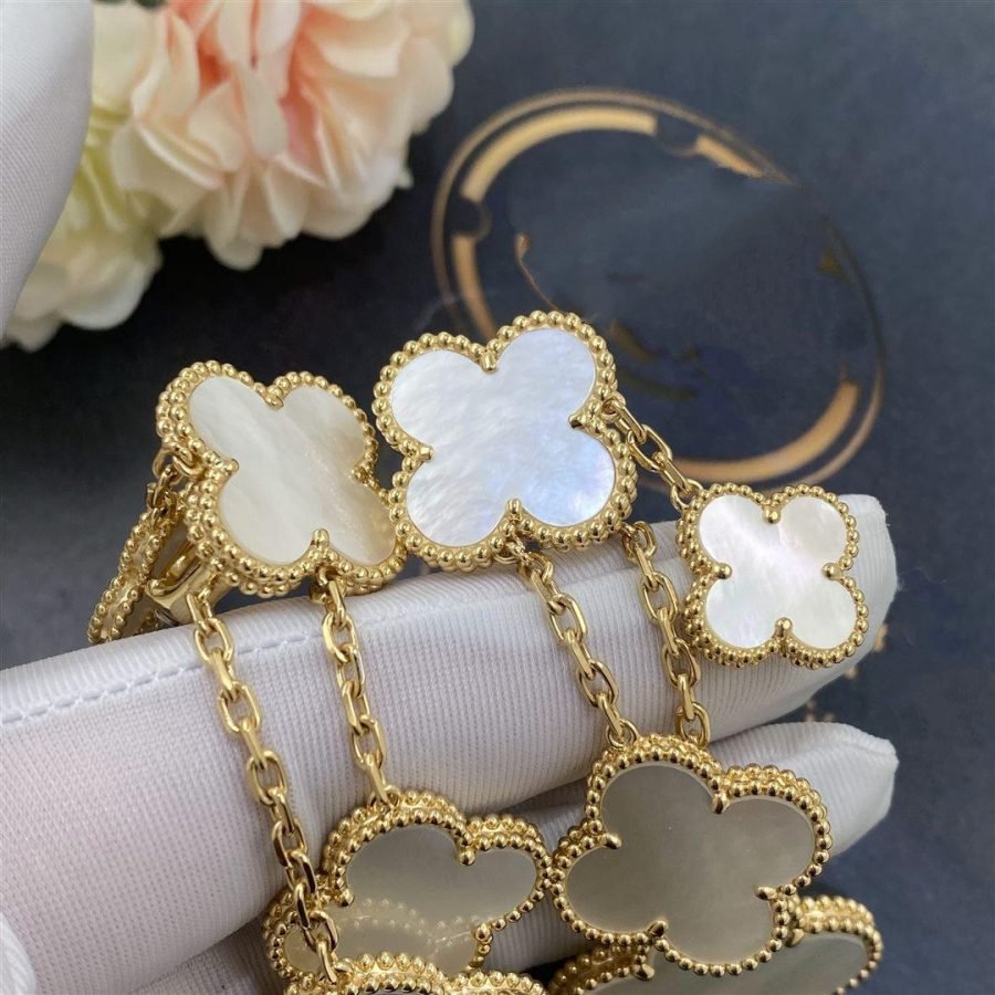 GlowCLOVER EARRINGS WHITE MOP 4 MOTIFS GOLD