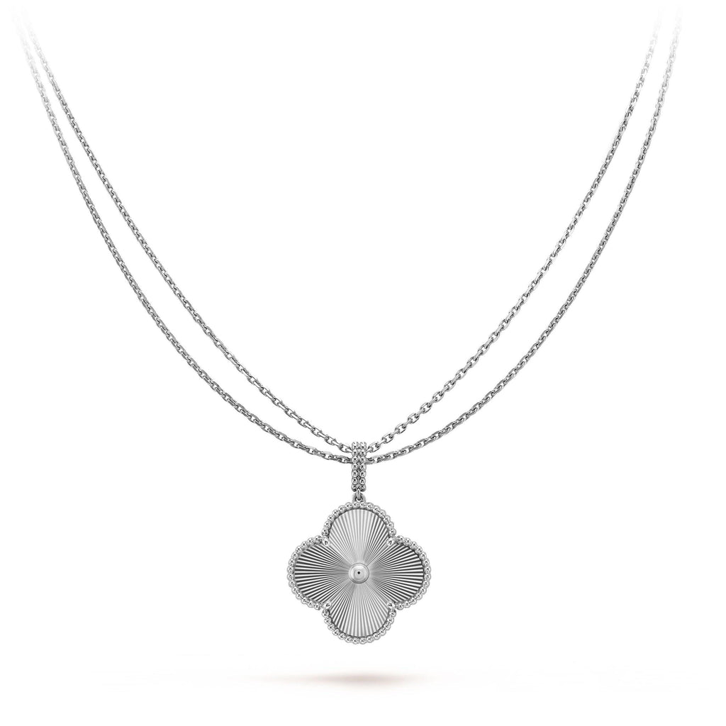 GlowCLOVER 25MM SILVER BIG CLOVER NECKLACE