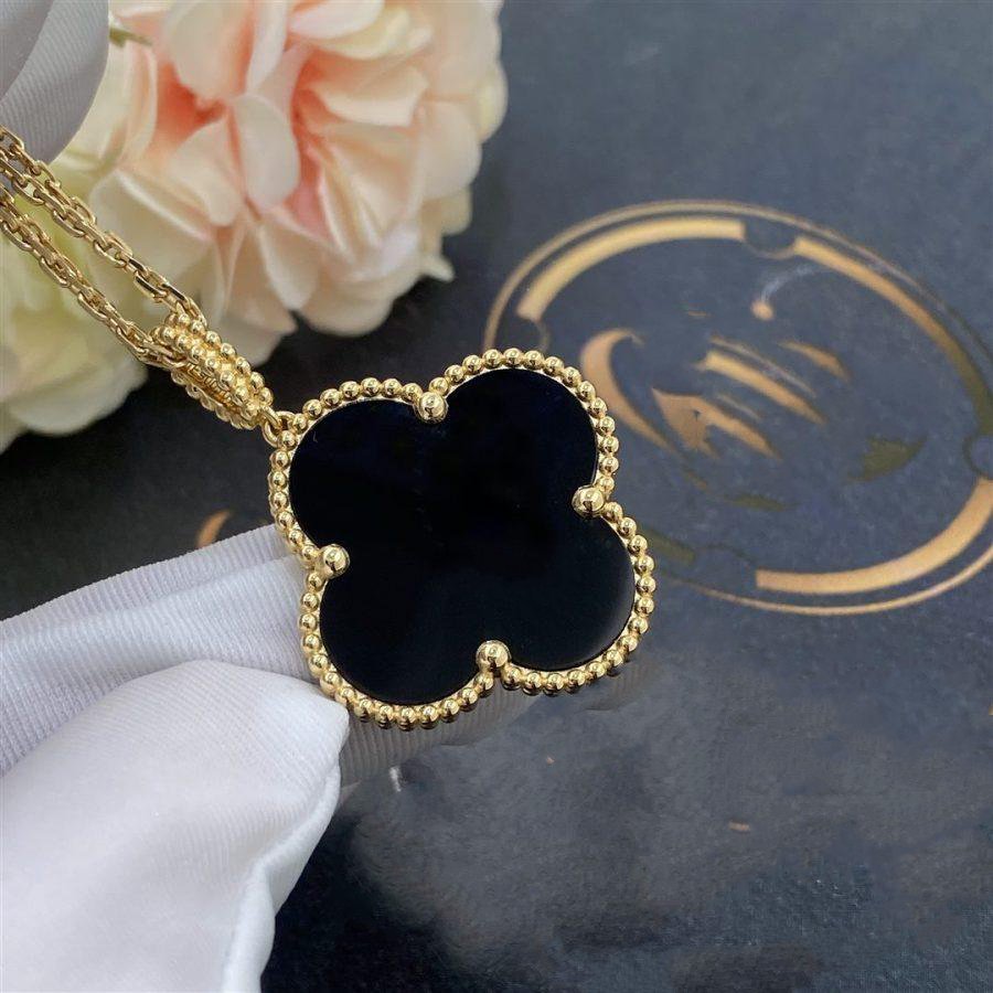 GlowCLOVER 25MM GOLD ONYX BIG CLOVER NECKLACE