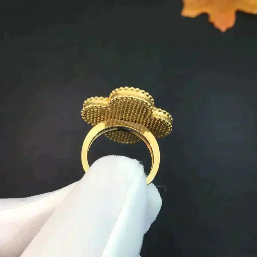 GlowCLOVER MALACHITE RING