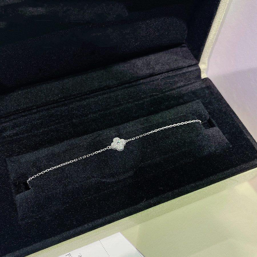 GlowCLOVER  SINGLE FLOWER BRACELET SILVER