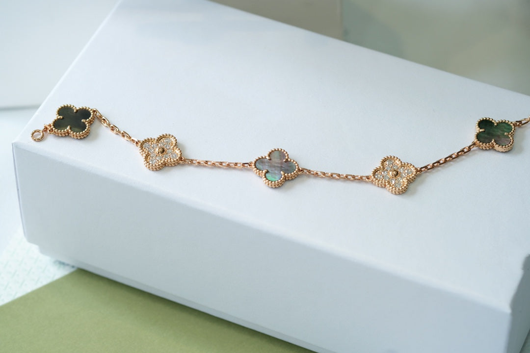 GlowCLOVER 5 MOTIFS DARK MOP AND DIAMONDS PINK GOLD BRACELET