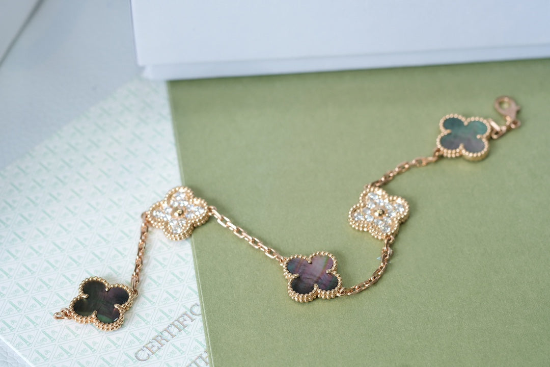 GlowCLOVER 5 MOTIFS DARK MOP AND DIAMONDS PINK GOLD BRACELET